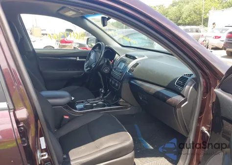 2014 Kia Sorento Lx V6 z USA, uszkodzony, nr VIN 5XYKTDA72EG537585